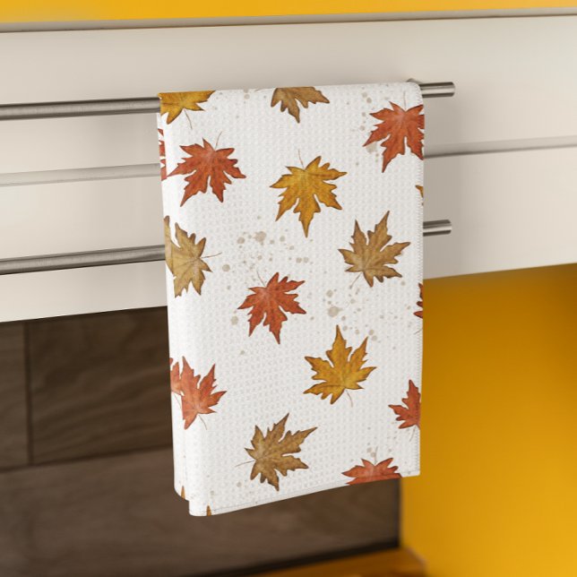 Linge De Cuisine Motif d'aquarelle des feuilles d'automne (Fall autumn leaves pattern gold and brown kitchen towel.)