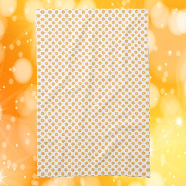 Linge De Cuisine Motif de fruits orange (A kitchen towel with a pattern of oranges.)