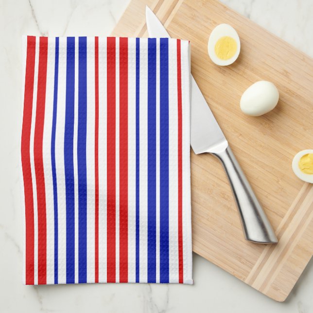 Linge De Cuisine Motif rayures blanches rouges bleues   (Quart Plié)