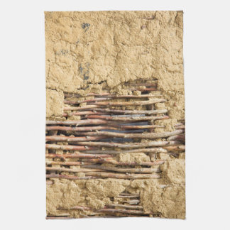 Linge De Cuisine Mud and wattle wall