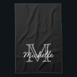 Linge De Cuisine Noir moderne Blanc Personnalisé Nom Monogramme<br><div class="desc">Moderne, minimaliste noir et blanc personnalisé nom et serviette de cuisine monogrammée. Il comporte une initiale monogramme en police de style serif et un joli modèle texte de prénom écrit à la main en gris blanc sur arrière - plan noir. Grand cadeau féminin et personnalisé. Si vous avez besoin d'aide...</div>