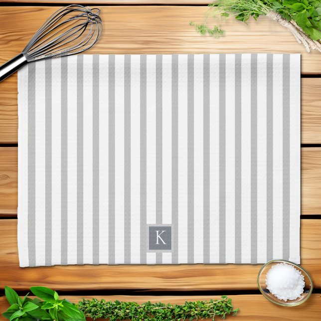 Linge De Cuisine Nom Gris blanc rayé (Last Name Gray White Striped Kitchen Towel)