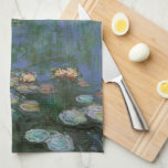 Linge De Cuisine Nymphéas par Claude Monet, Fleurs Vintage<br><div class="desc">Nymphéas (1916) par Claude Monet. Nymphéas est une peinture florale d'art fin de l'impressionnisme vintage. Le jardin de fleurs de Monet à Giverny,  en France,  au printemps. Ce paysage est l'une des nombreuses variations de peintures de nénuphars que Monet a peintes au bord de son étang.</div>