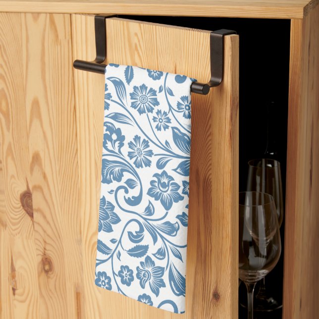 Linge De Cuisine Ornate Blue and White Floral Vines Pattern (Pliage en tiers)