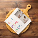 Linge De Cuisine Photo Collage moderne et coloré Meilleur cadeau de<br><div class="desc">Un collage photo moderne et le cadeau coloré "Best Mom Ever" est un cadeau réfléchi et personnalisé pour toute mère. La photo de collage est une collection de différentes images qui ont été arrangées avec art pour former une composition cohésive et visuellement attrayante. Ces photos peuvent présenter des souvenirs chéris,...</div>