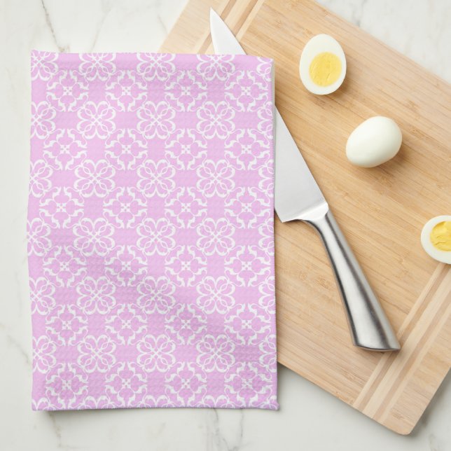 Linge De Cuisine Pink Lace & White Floral Lattice Pattern (Quart Plié)