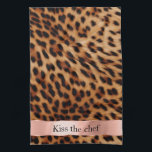 Linge De Cuisine Quote de ruban rose Rose animal léopard<br><div class="desc">Chic Leopard Poster de animal joli ruban rose rose baiser le chef citer ou personnaliser</div>