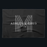 Linge De Cuisine Retro Moderne Nom/s Monogramme modifiable Noir et<br><div class="desc">Élégant monogramme rétro-moderne personnalisable,  éditer comme vous le souhaitez!</div>