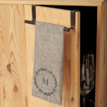 Linge De Cuisine Rusic Laurel Wreath Farmhouse Style Monogramme<br><div class="desc">Serviette de cuisine Monogrammée de style rustique Laurel Wreath - ajoutez une touche de style à votre cuisine avec notre serviette de cuisine de style ferme. Notre serviette de cuisine est équipée de votre monogramme entouré d'une couronne de laurier rustique sur un arrière - plan en détresse. La serviette de...</div>