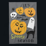 Linge De Cuisine Saison éffrayante Citrouilles Ghost Bat HAPPY HALL<br><div class="desc">Décorez votre cuisine avec cette serviette d'art cool. Fait un grand cadeau d'Halloween,  de ménage,  d'anniversaire ou de mariage! Vous pouvez également le customiser avec votre propre texte ou modifier les couleurs. Consultez ma boutique pour plus de couleurs et de motifs !</div>