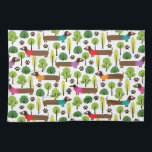 Linge De Cuisine Teckels sur une promenade en parc<br><div class="desc">Longs teckels mignons dans un chandail sur une promenade en parc. Couleur personnalisable d'arrière - plan.</div>