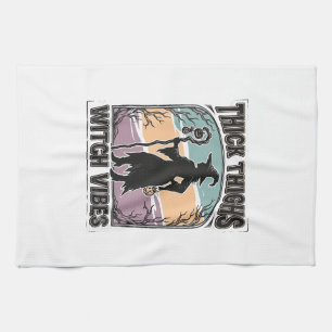 Linge De Cuisine Thick Thighs Witch Vibes Vintage Halloween Tee_1