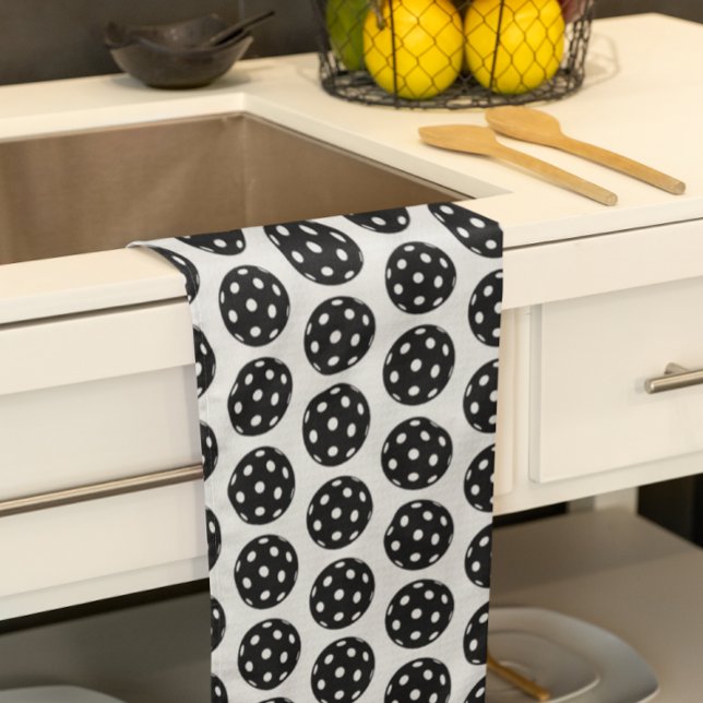 Linge De Cuisine Trendy Funny Pickleball noir et blanc (Fun black and white pickleball towel. Great in the kitchen or on the court.)