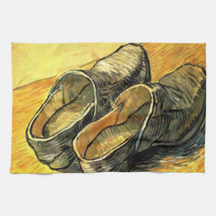 Linge De Cuisine Une paire de sabots en cuir par Vincent van Gogh