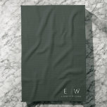 Linge De Cuisine Vert foncé Élégant Moderne Minimaliste Monogramme<br><div class="desc">Améliorez le style et la fonctionnalité de votre cuisine grâce à nos serviettes de cuisine Monogram minimaliste classique élégant et moderne. Conçues avec soin, ces serviettes allient harmonieusement sophistication intemporelle et minimalisme contemporain, ce qui en fait un complément indispensable à votre espace culinaire. Réalisées avec précision et attention au détail,...</div>