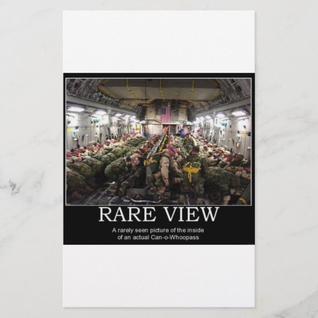 l'INTÉRIEUR d'un véritable Can-O-Whoopass (Devant)