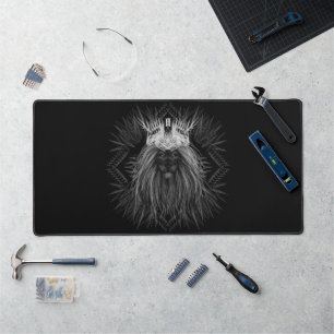Lion avec monogramme de couronne
