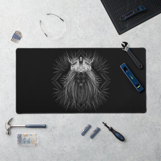 Lion avec monogramme de couronne (Poste de travail)