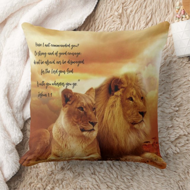 Lion Et Lionne Écriture Soyez Forts Coussin Jeté (Couverture)