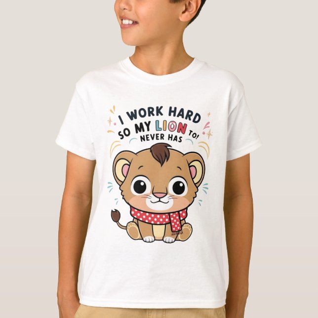Lion Excitée - Joyeuse Jumping T-shirt Lion Cub (Devant)