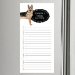 Liste de bergers allemands Bloc-notes magnétique<br><div class="desc">Des choses adorables pour aller chercher le chien berger allemand avec un cadre en tableau noir personnalisé avec votre nom.</div>