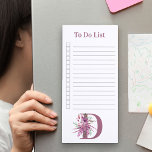 Liste de lavande et de lilac à faire de monogramme<br><div class="desc">Personnalisez ce joli bloc-notes magnétique avec votre monogramme comme une lettre florale. Cette aquarelle féminine design floral a un bouquet de lavande et de fleurs lilas pour décorer votre initiale. Conçu comme une liste de choses à faire, le bloc-notes comporte des lignes et des cases à cocher et fonctionne aussi...</div>