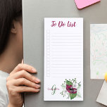 Liste des activités de l'aquarelle magenta monogra<br><div class="desc">Personnalisez ce joli bloc-notes magnétique avec votre monogramme. Le modèle est configuré pour que vous puissiez ajouter votre nom et votre initiale (mais vous pouvez laisser l'une ou l'autre section vide si vous préférez juste avoir l'une ou l'autre). Cette aquarelle féminine design floral a de jolies fleurs magenta et blanche...</div>