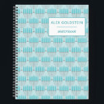 Livre de croquis personnalisé Hanoukka Menorah<br><div class="desc">Ce carnet d'esquisses spécial présente une belle illustration de menorah en bleu turquoise sur la couverture,  personnalisée avec votre nom. Parfait pour capturer vos pensées,  vos idées et votre créativité pendant Hanoukka. Un cadeau unique et réfléchi pour la saison des fêtes.</div>