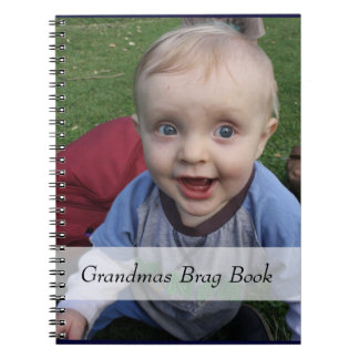 Livre de fierté des photos de grand-mère