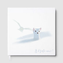 Chouette neigeuse et une belette blanche