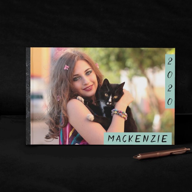 Livre D'or Graduation verte à la menthe | Moderne Grad Photo  (Créateur téléchargé)