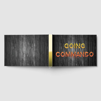 Livre D'or L'énergie brute de SlipperyJoe's allant commando d