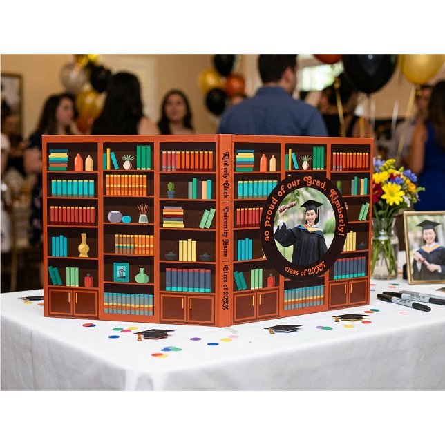Livre D'or Library-Themed Graduation Photo (Créateur téléchargé)