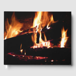 Livre D'or Logs dans la cheminée Photographie de feu chaud