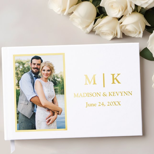 Livre D'or Monogramme moderne photo mariage Gold Foil (Customize to change text size or text style.)