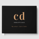 Livre D'or Noir or personnalisé monogramme nom minimaliste mo<br><div class="desc">Un arrière - plan noir classique. Texte de couleur or et blanche. Personnalisez et ajoutez vos initiales monographiques,  votre nom,  le nom de l'école et l'année. Votre monogramme s'initialise en tant que motif à l'arrière. Pour lui et elle.</div>