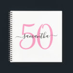 Livre d'or personnalisé Pink 50th Birthday<br><div class="desc">Carnet minimaliste rose 50 blanc carré qui peut être utilisé comme livre d'or sur son cinquantième anniversaire spécial. Avec une certaine personnalisation,  vous pourrez dégrouper les nombres pour correspondre à un autre anniversaire d'étape. Créez votre propre nom de fille et votre carnet d'anniversaire.</div>