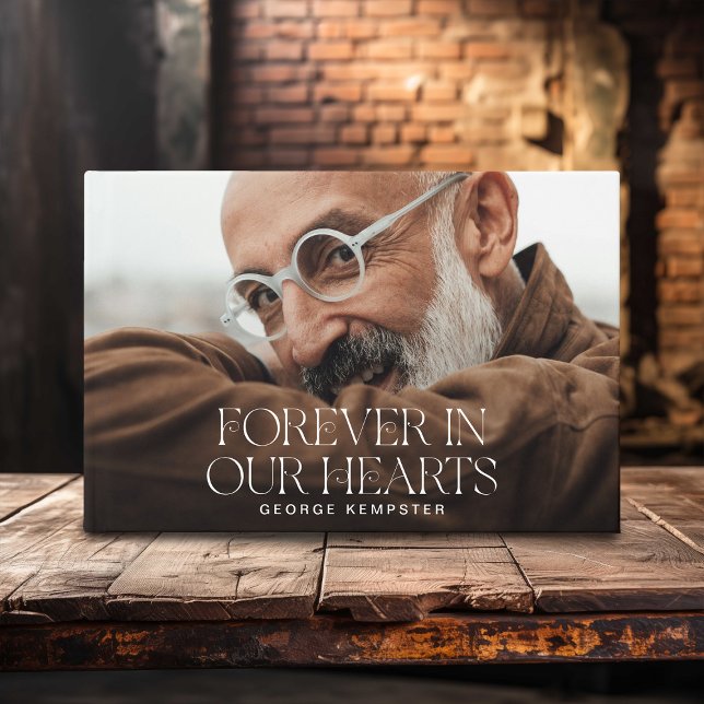 Livre D'or Stylish Lettering Forever in our Hearts' Memorial  (Créateur téléchargé)
