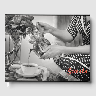 Livre vintage d'invités au thé