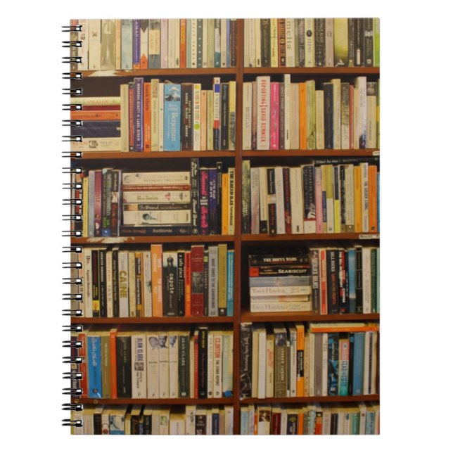 Livres dans la bibliothèque (Devant)