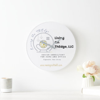 Logo de Living On ThEdge, LLC Horloge murale en ac