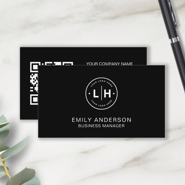 Logo moderne noir personnalisé Carte de visite QR (Black Modern Minimal Custom Logo QR code Business Card by MINTIC DESIGN STUDIO)