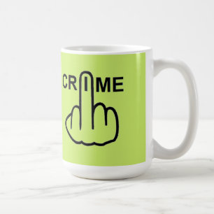 L'oiseau de tasse renversant le crime est criminel