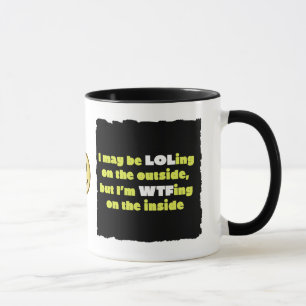 LOLing sur la tasse de café extérieure