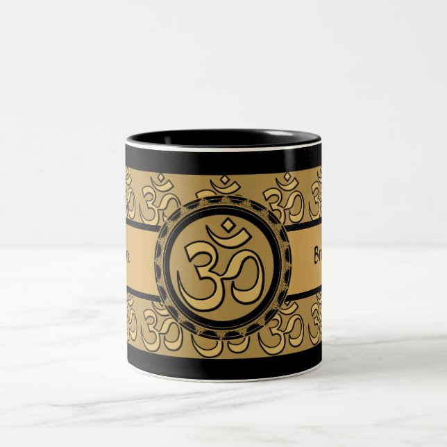 L'OM détendent et respirent des tasses et (Centre)