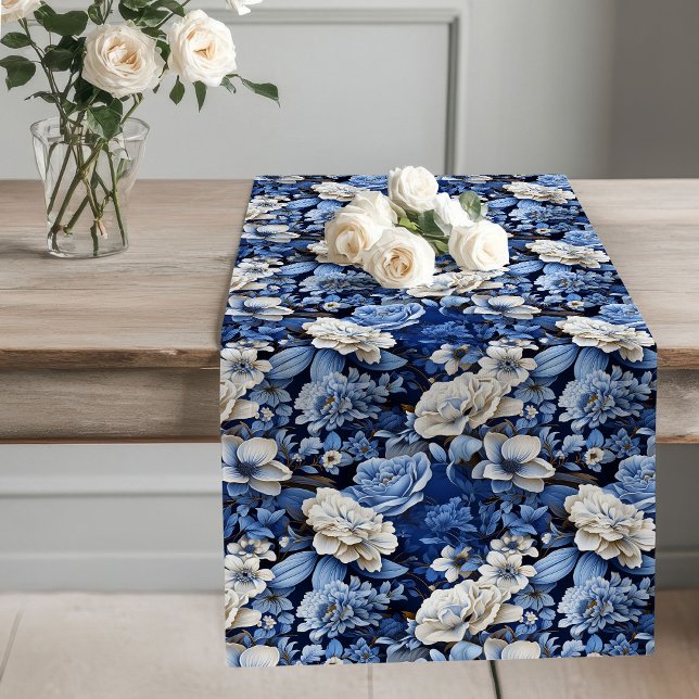 Long Fleurs bleues et blanches Élégant chemin de table (Navy blue and ivory flowers,
Deep Blue flowers botanical garden,
Royal blue dusty blue floral,
Water)