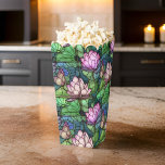 Lotus Ballotins de Popcorn en verre tendu<br><div class="desc">Ajoutez une touche de beauté éthérée à vos évènements avec nos Ballotins Lotus Popcorn en verre satiné. Inspirées par les motifs complexes des vitraux, ces boîtes sont décorées de lotus fascinants qui rayonnent d'élégance. Parfaits pour l'emballage de pop-corn ou d'autres gâteries pour les mariages, les fêtes ou les occasions spéciales,...</div>