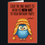 Louie the Owl's Funny New Casquette Birthday Card<br><div class="desc">Jolie couverture de dessin animé sur un arrière - plan rouge chaud présente Louie le Chouette et son nouveau casquette stupide. Une carte d'anniversaire inoubliable pour amis,  parents et collègues.</div>