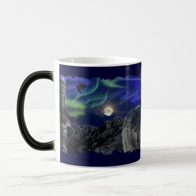 Loup gris, Ravens & Aurora & Totem Wildlife Mug (Gauche)