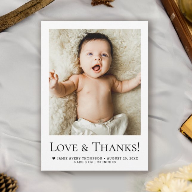 Love and Thanks Baby Photo Faire-part de naissance (Love and thanks photo birth announcement thank you cards.)